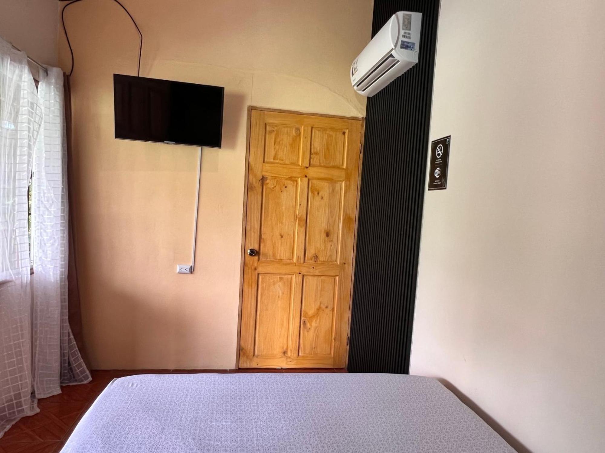 Rio Danta Hostel La Fortuna Luaran gambar