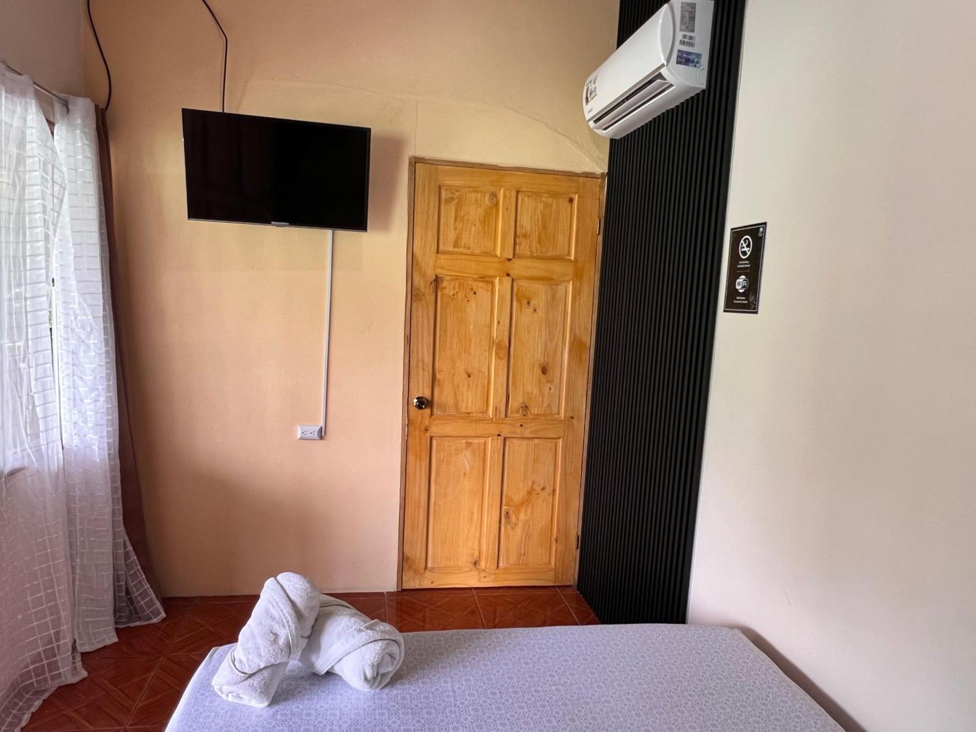 Rio Danta Hostel La Fortuna Luaran gambar